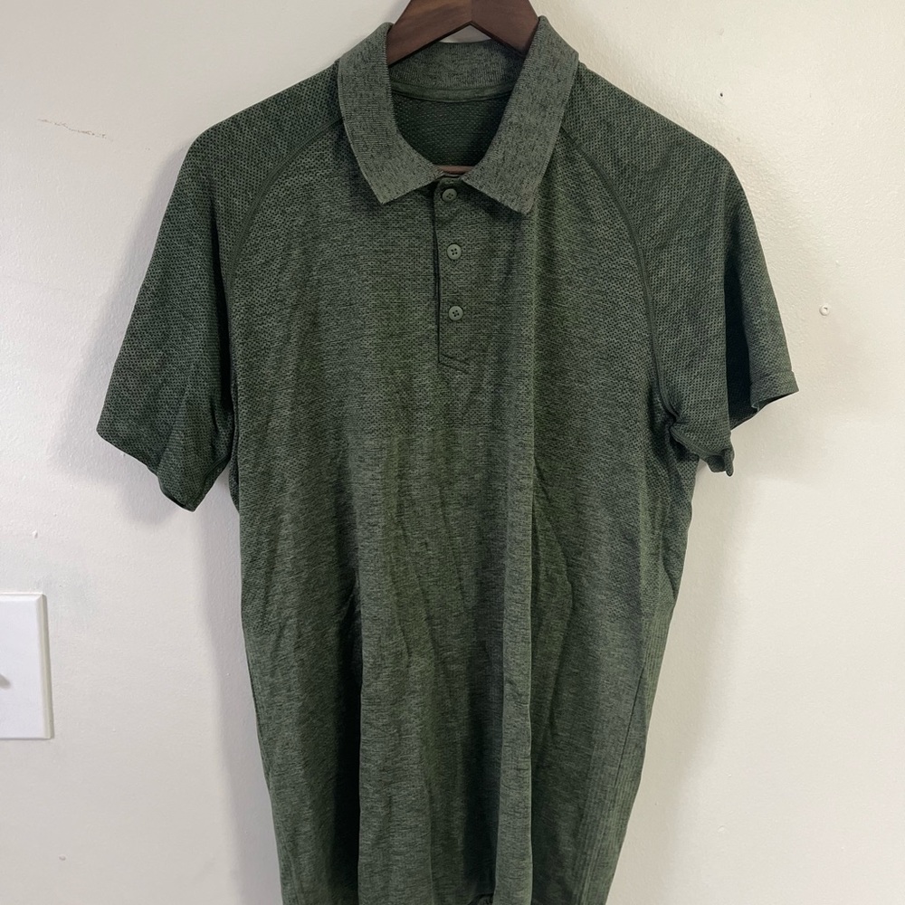 Lululemon men Metal Vent Tech green polo large